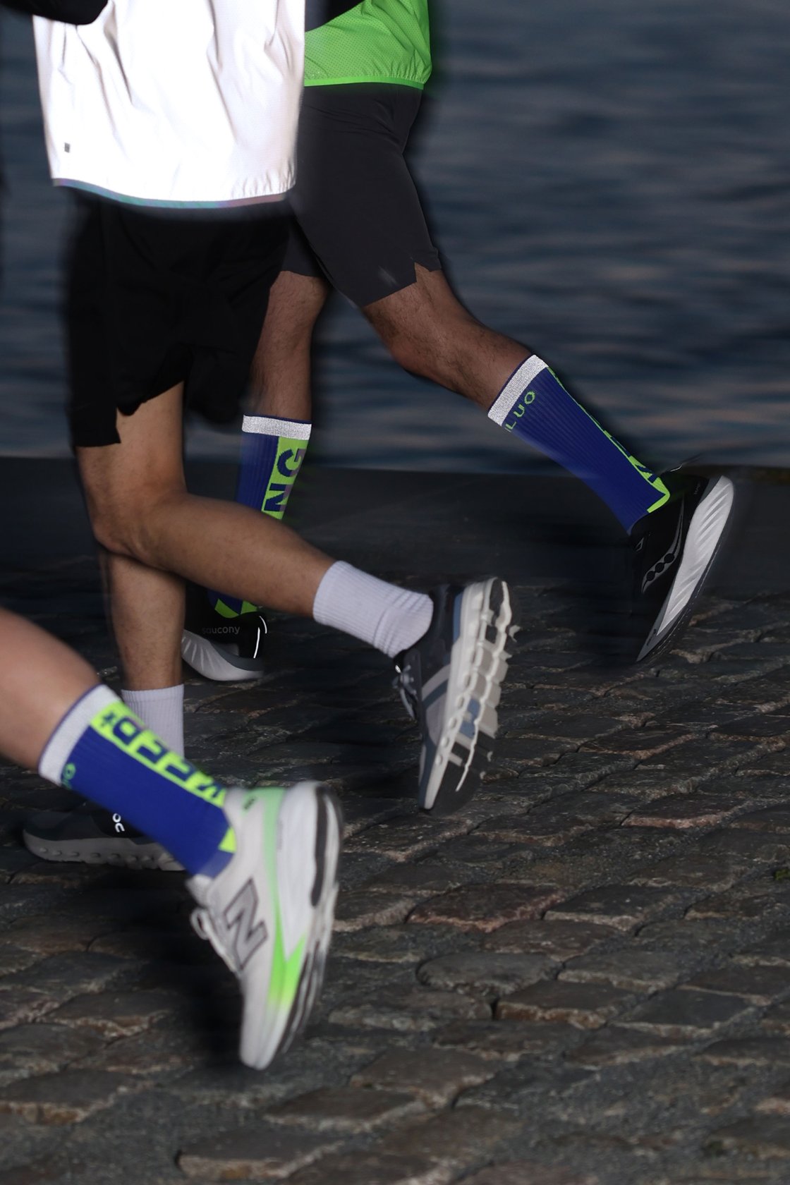GOFLUO - Sports Socks Blaze - © Yade Demet - 24,95 euro - 9