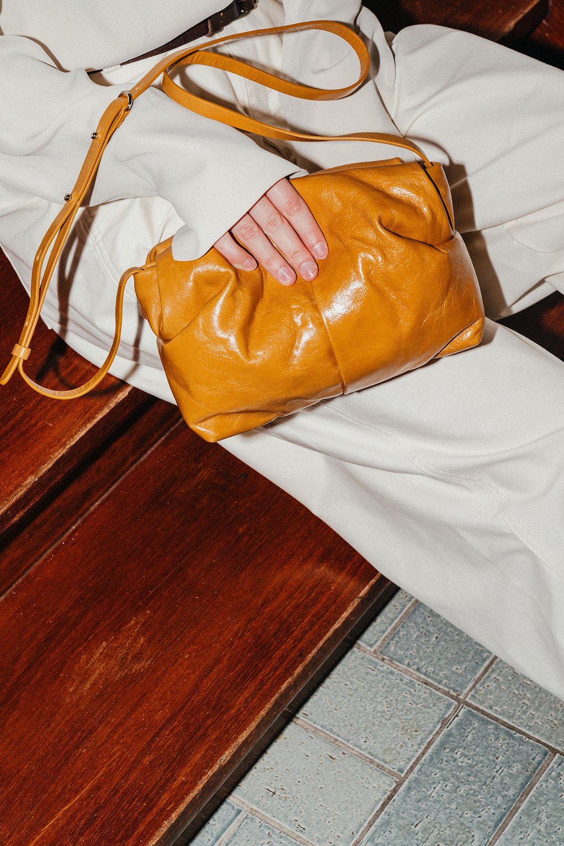 annelies-timmermans_simone-zeus-caramel_445euro_04_©BuroBonito-60